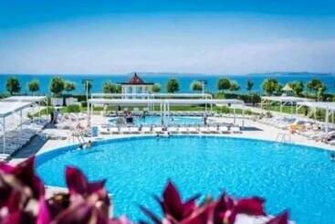 מלון דירות Premier Fort Beach 4