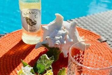 Bed and Breakfast The Home By An