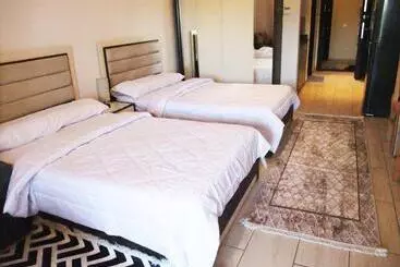 هتل آپارتمان Sky Relax Aldau Heights