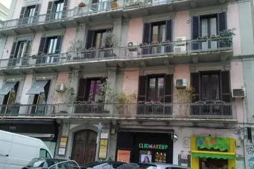 تختخواب و صبحانه Cconforthotels R&b Dolci Notti   Self Check In
