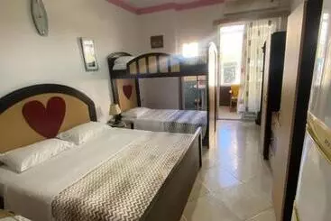 Hotel Cozy Inn Apartments