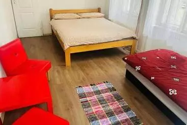 پانسیون Doxie Rooms And Beds