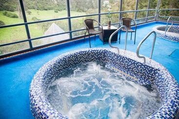 Hotel Glamping Termales La Calera