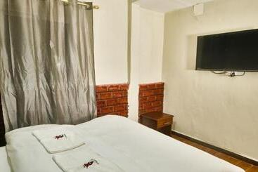 هتل Kc Guesthouse