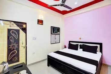 Hôtel Oyo S S Guest House