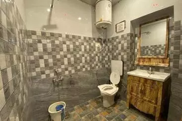 Bed and Breakfast Ak Residency 18