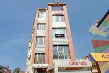 Oyo Flagship Hotel Awadh Inn