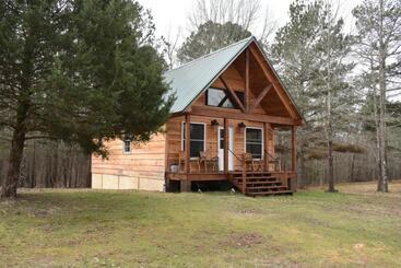Pensionat Luxury Cabin With Fishing Pond Hot Springs