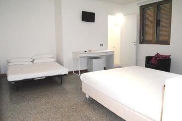 Nocleg ze śniadaniem Affittacamere Stazione Valmontone