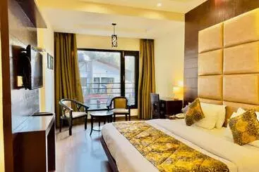 هتل The Beach View Resort