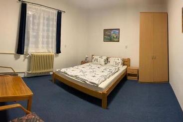 Szálló Turistická Ubytovňa Shb ,štrbské Pleso   Vysoké Tatry