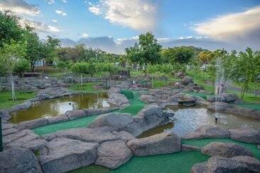 Resort Sun City Hotel And Casino