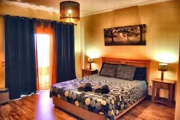 33 Hostel