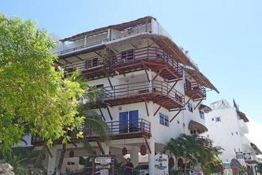 Hotel El Fuerte Beach Apartments