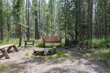 Landhus Hooter Hollow