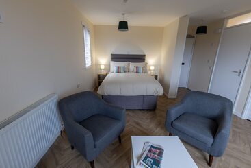 Отель Wick Bay Apartments