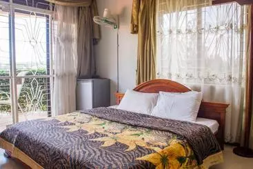 هتل Spannet Suites