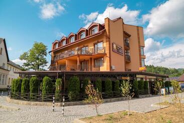 Hotel Sonyachniy Promin