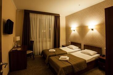 Maria Garden Hotel & Restaurant