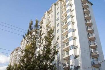 تختخواب و صبحانه Kay Homes