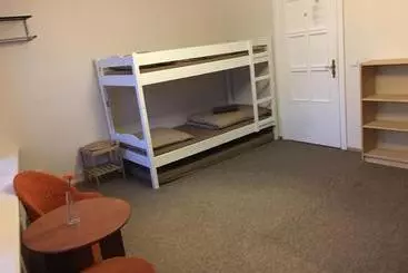 هاستل Mikalo House
