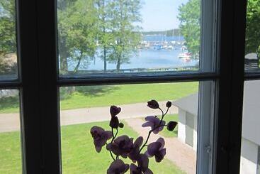 مبيت وإفطار Ediths Pensionat