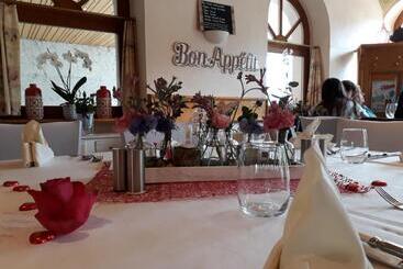 בית מלון כפרי Hôtel De Fully