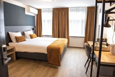 בית מלון כפרי Et Le Cafe De Paris