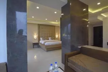 Hotel Gourav Lodge