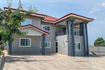 Pensió Conys Guest House