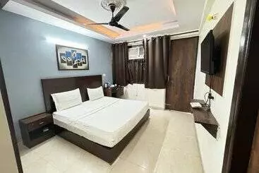 Hotel Hardik Palace