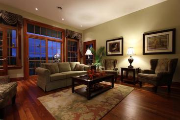 Stone Edge Estate Bed & Breakfast