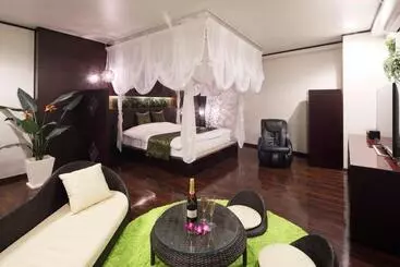 هتل The Lotus Bali