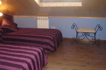 فندق Rural El Caseron De Linarejos