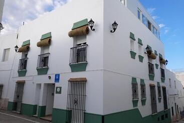 Ostello Hostal Casandra   Antiguo Hostal Los Valencianos