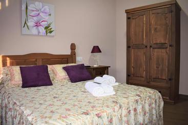مبيت وإفطار Casa Rural Casa Queta