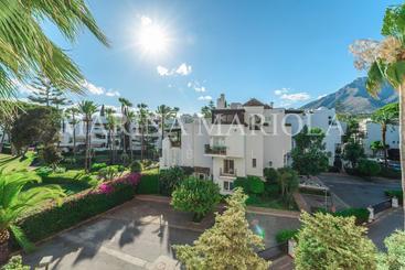 استراحتگاه Marina Mariola Marbella