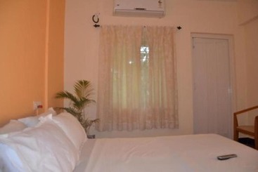 בית מלון כפרי Ferreira Resort