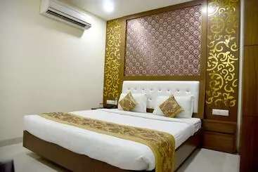 Otel Simran Pride, Raipur