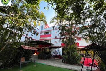 אתר נופש Girivihar Holiday Club   Pure Veg