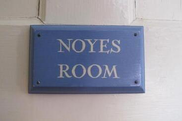 Bed and Breakfast Clark Currier Inn