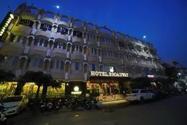 New Hotel Broadway