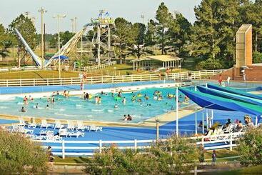 فندق على الطريق Briarwood Inn Of Geneva