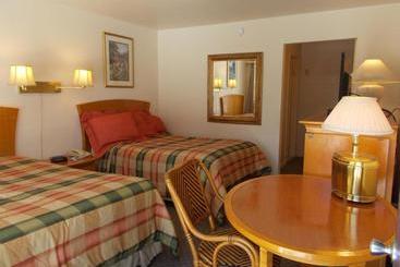 モーテル Colusa Riverside Inn