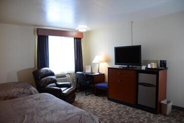 North Star Hotel Pictured Rocks