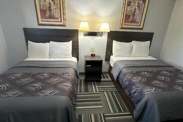 汽车旅馆 Relax Inn Saginaw