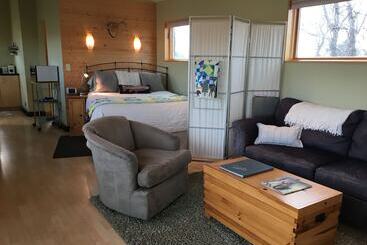 مبيت وإفطار Yellowstone River Lodge