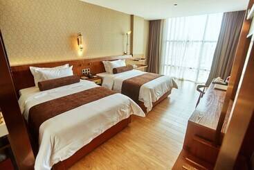 Hotel James Joyce Coffetel Qifu Xincun Branch