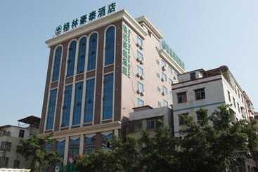 Hotelli Greentree Inn Huizhou Chenjiang Intercity Rail Station
