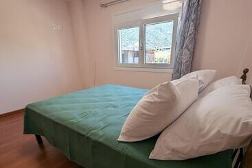 Aparthotel Achilleas Rentals In Kamena Vourla